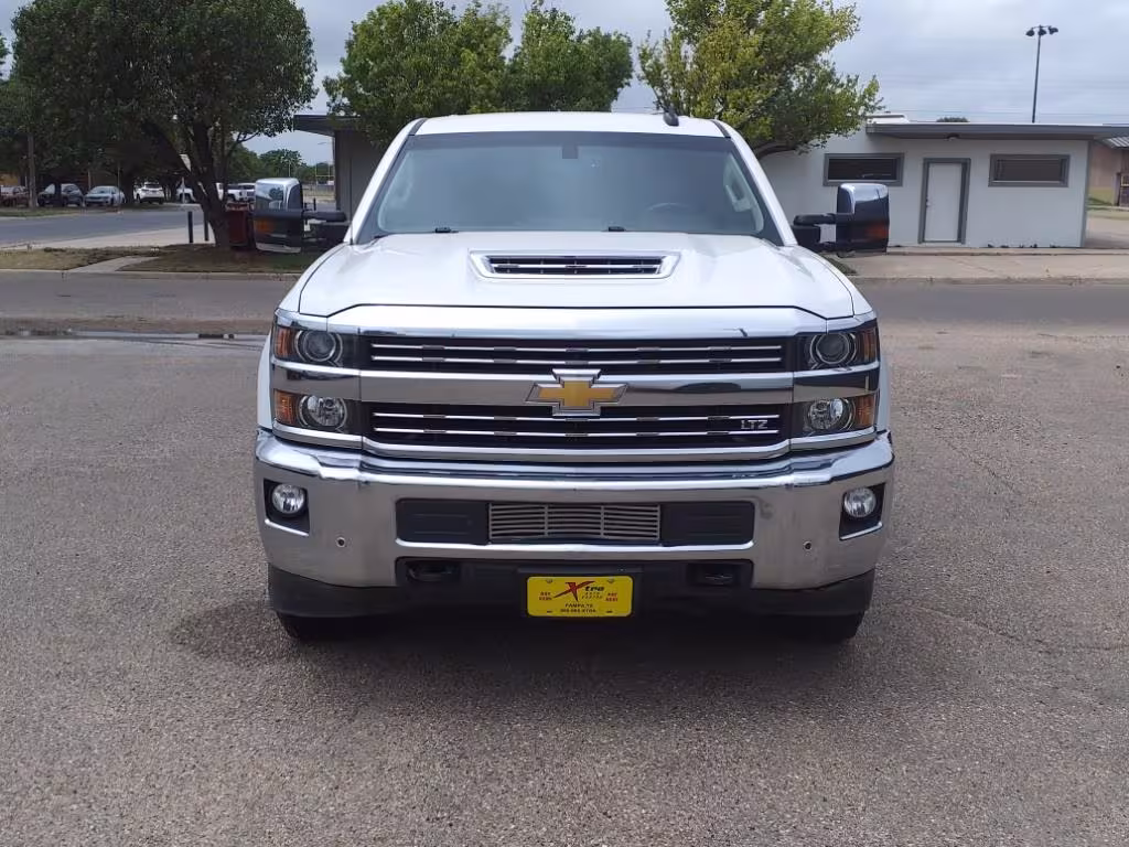 2019 Chevrolet Silverado 2500HD - 1GC1KTEYXKF215481 - Image #1