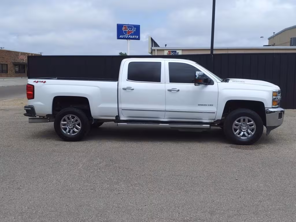2019 Chevrolet Silverado 2500HD - 1GC1KTEYXKF215481 - Image #2