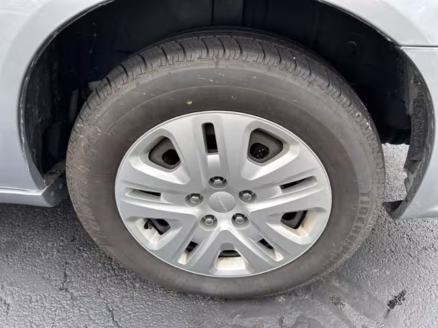 2019 Dodge Grand Caravan - 2C4RDGBG2KR756422 - Image #6