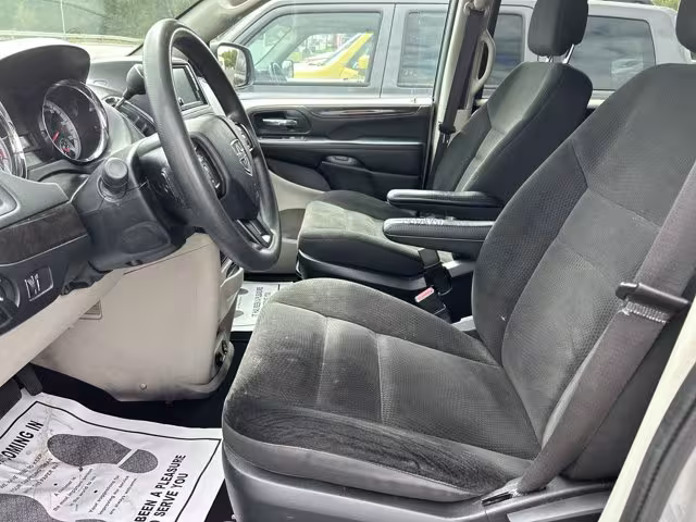 2019 Dodge Grand Caravan - 2C4RDGBG2KR756422 - Image #7