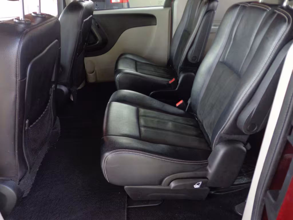 2019 Dodge Grand Caravan - 2C4RDGCG7KR717016 - Image #20