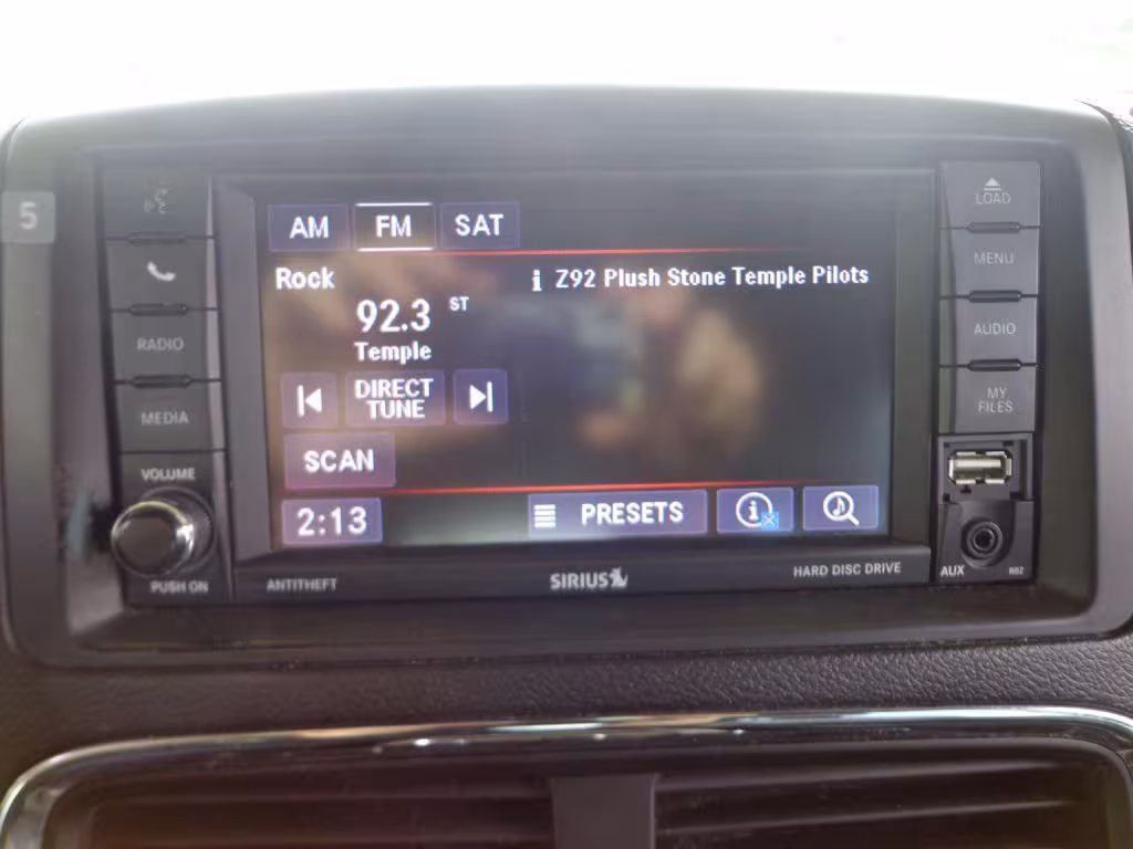 2019 Dodge Grand Caravan - 2C4RDGCG7KR717016 - Image #25