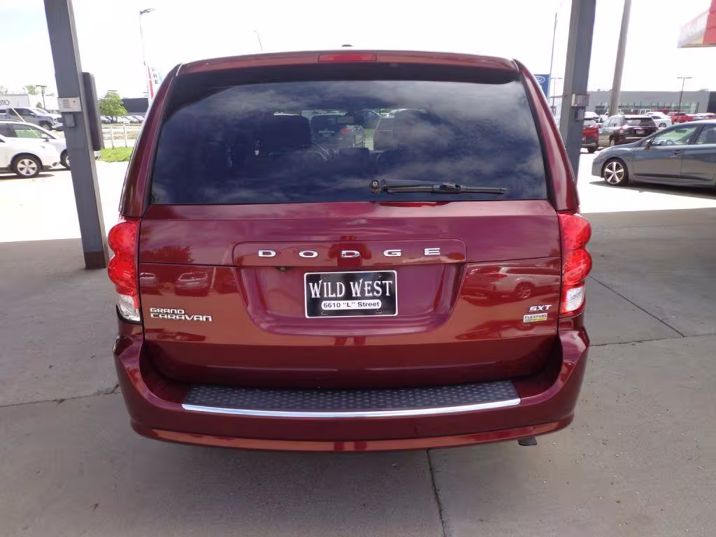 2019 Dodge Grand Caravan - 2C4RDGCG7KR717016 - Image #5