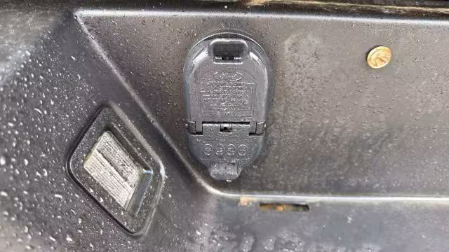 2019 Ford F-150 - 1FTFW1E49KKC34753 - Image #31