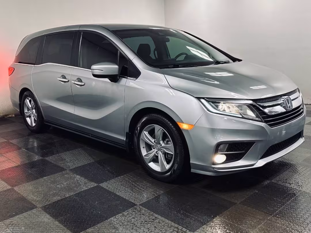 2019 Honda Odyssey - 5FNRL6H58KB066267 - Image #2