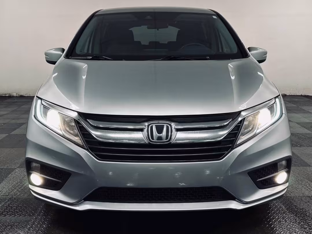2019 Honda Odyssey - 5FNRL6H58KB066267 - Image #3