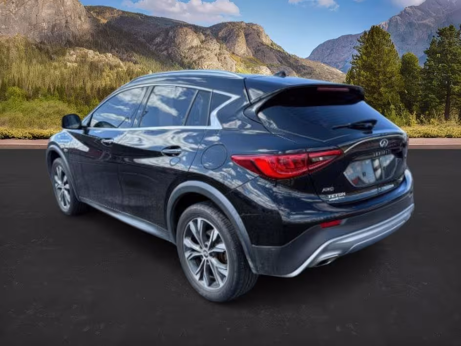 2019 Infiniti QX30 - SJKCH5CR7KA008667 - Image #3