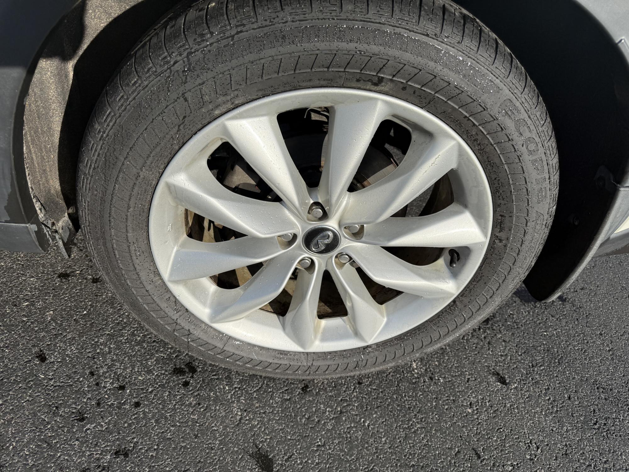 2019 Infiniti QX50 - 3PCAJ5M39KF116384 - Image #3