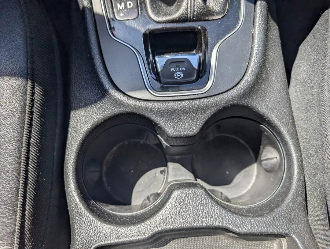 2019 Jeep Cherokee - 1C4PJLDB2KD428219 - Image #14