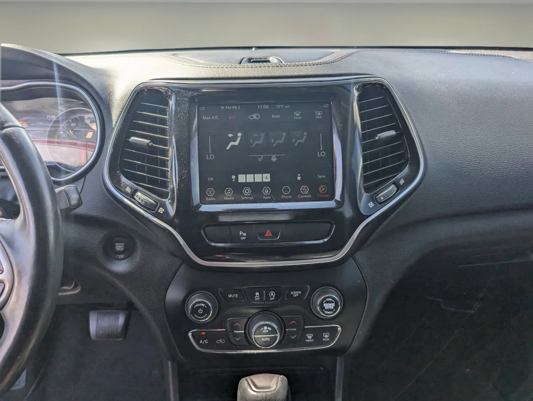 2019 Jeep Cherokee - 1C4PJLDB2KD428219 - Image #16