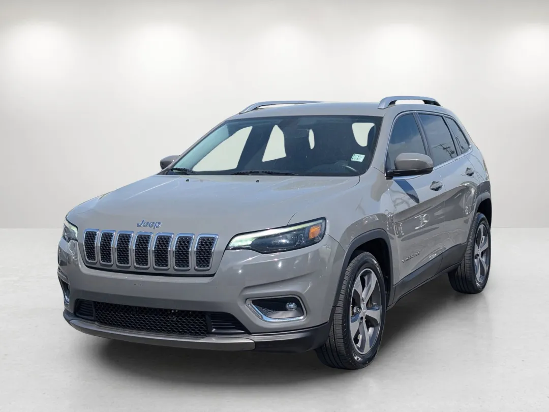 2019 Jeep Cherokee - 1C4PJLDB2KD428219 - Image #2