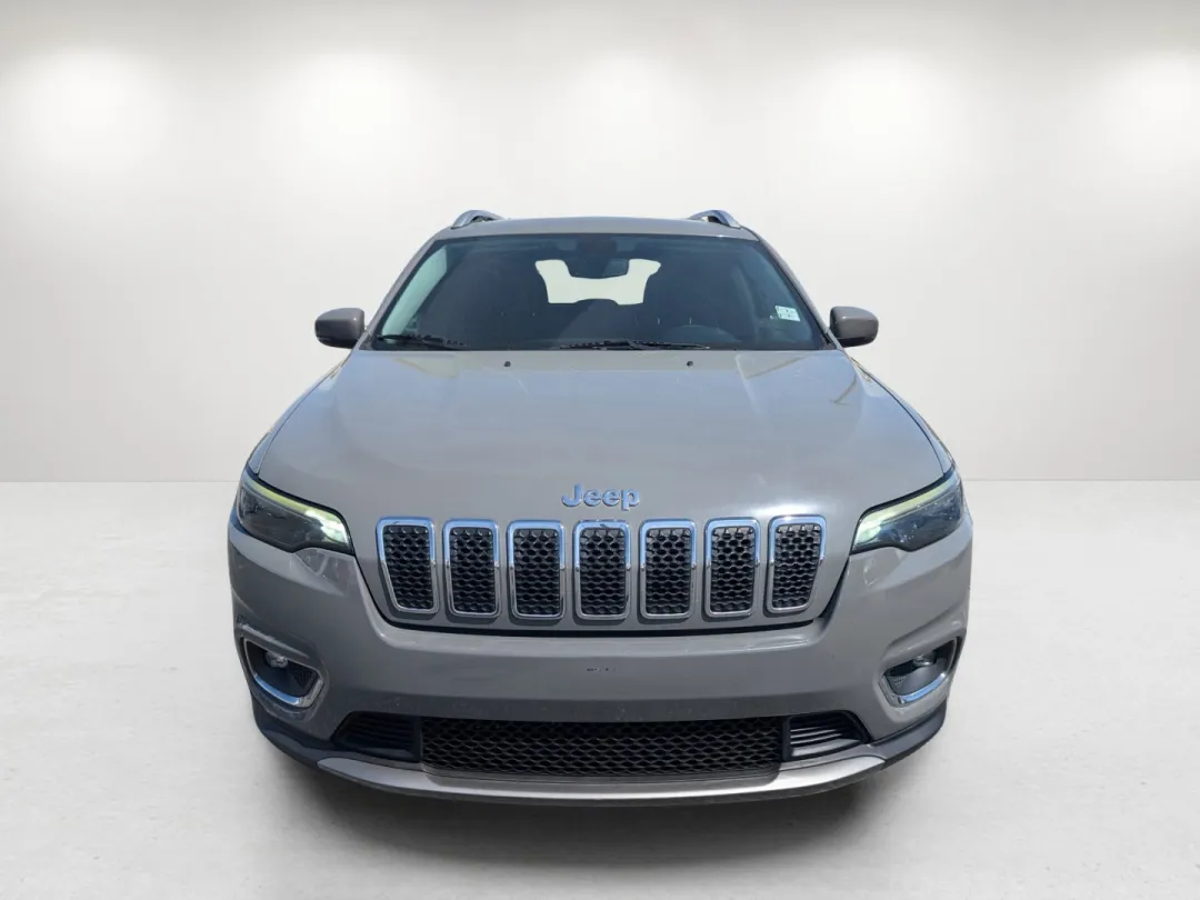 2019 Jeep Cherokee - 1C4PJLDB2KD428219 - Image #3