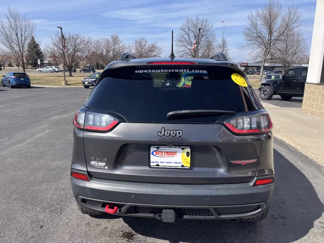 2019 Jeep Cherokee - 1C4PJMBX2KD104580 - Image #3