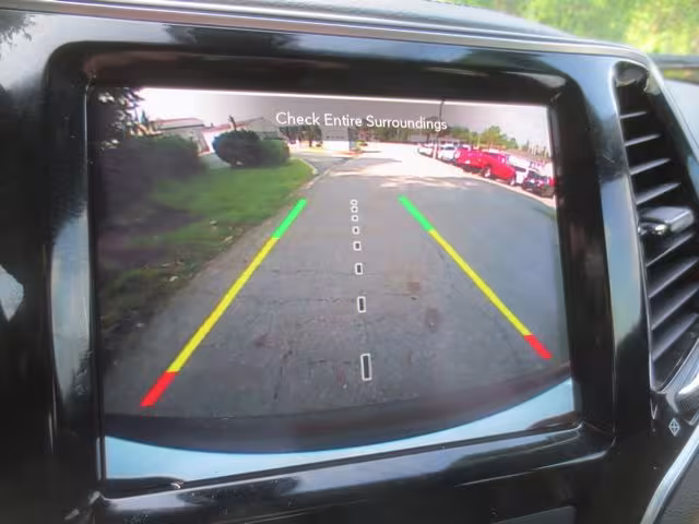 2019 Jeep Cherokee - 1C4PJMDX0KD282534 - Image #10