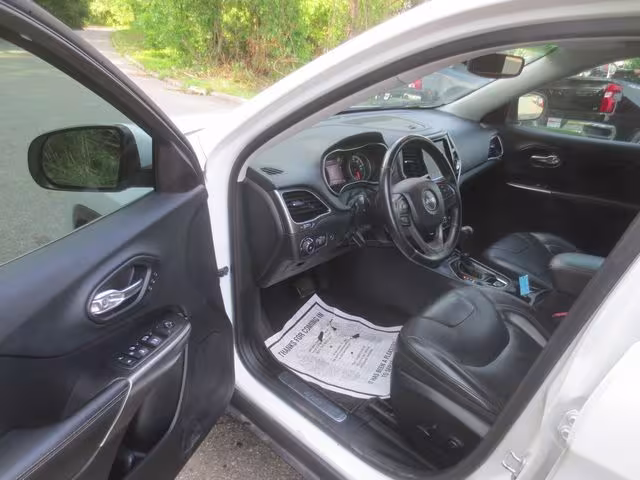 2019 Jeep Cherokee - 1C4PJMDX0KD282534 - Image #7