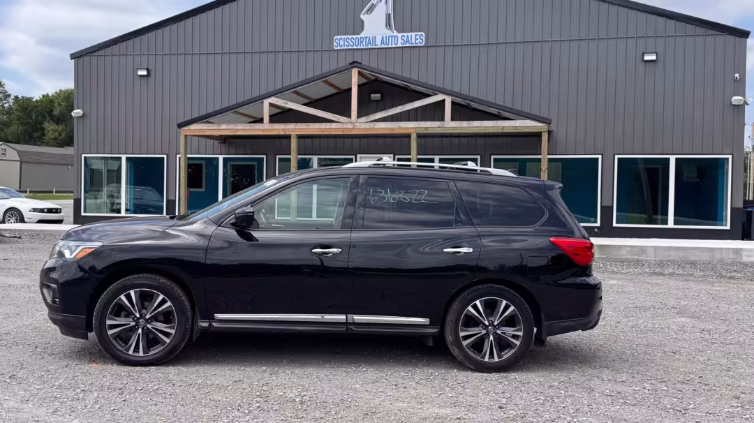 2019 Nissan Pathfinder - 5N1DR2MN1KC636822 - Image #1