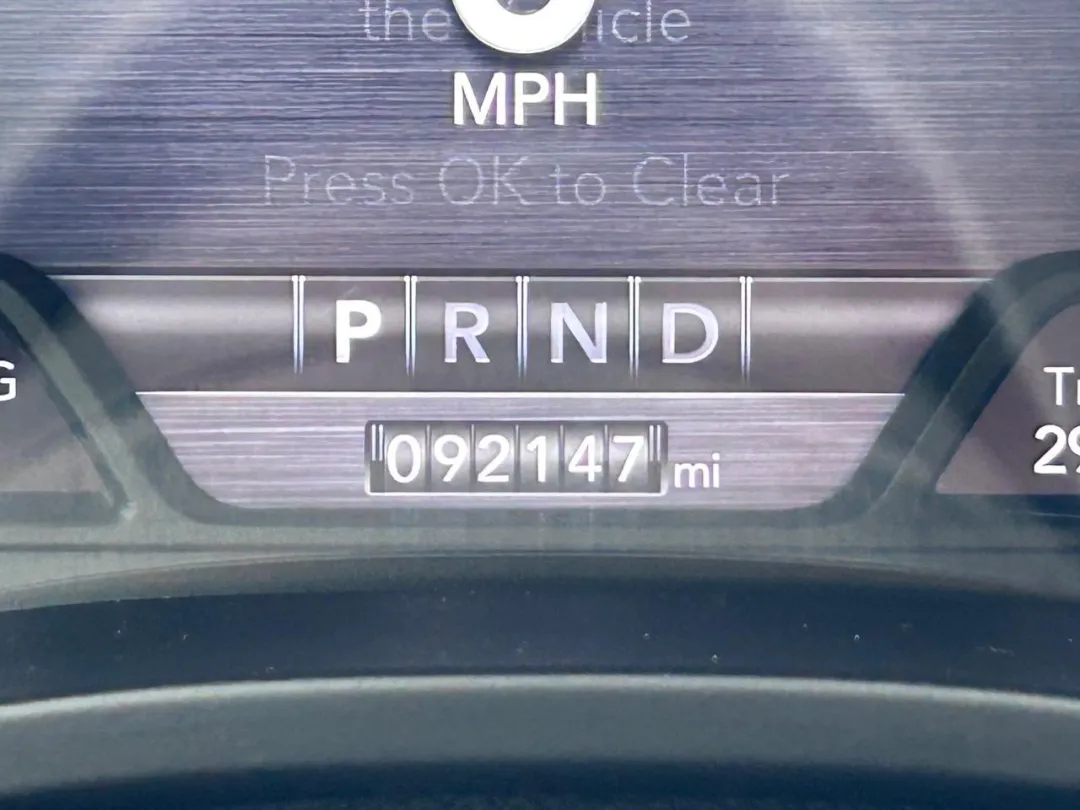 2019 Ram 1500 - 1C6SRFMT6KN555893 - Image #19