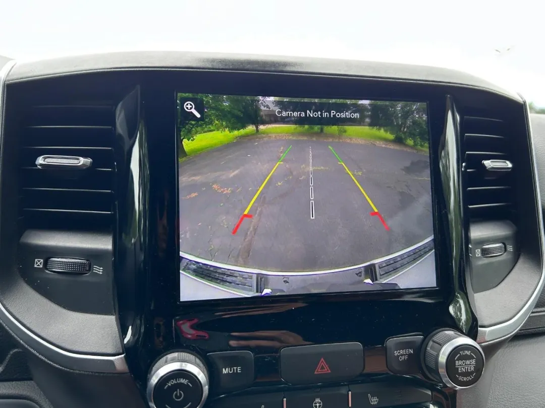 2019 Ram 1500 - 1C6SRFMT6KN555893 - Image #20