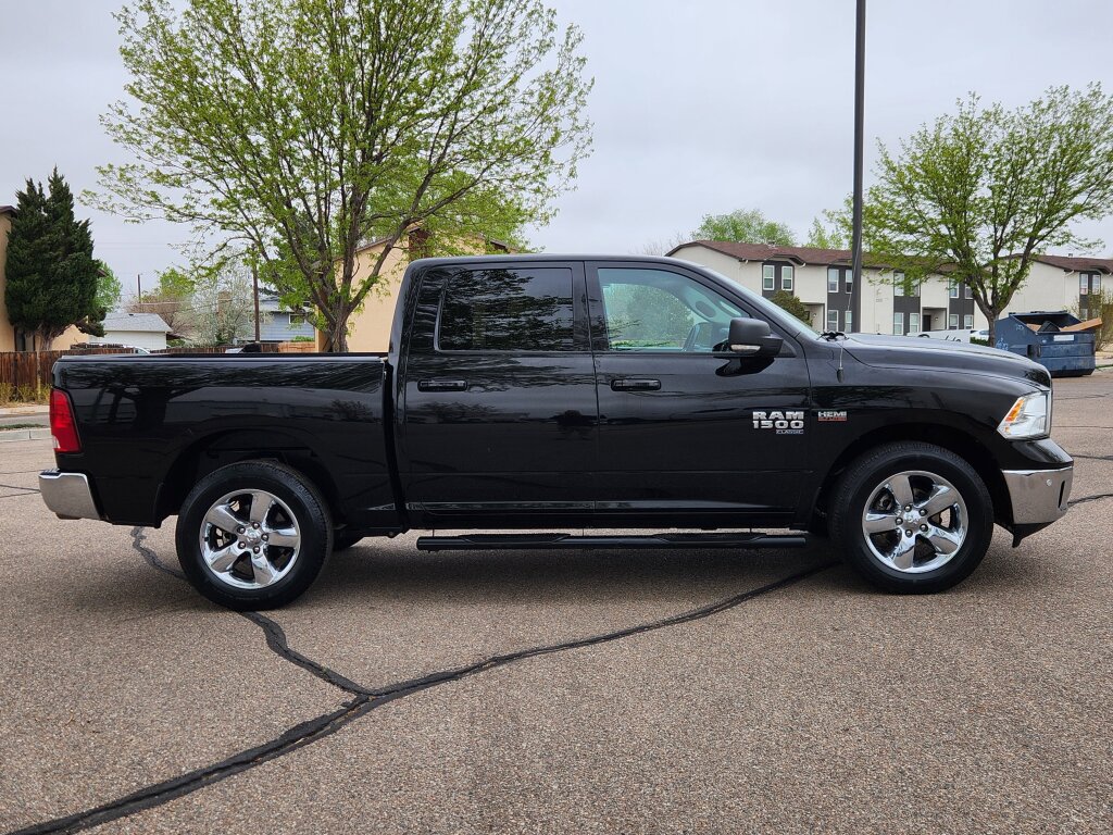 2019 Ram 1500 Classic - 1C6RR7LT0KS639361 - Image #2