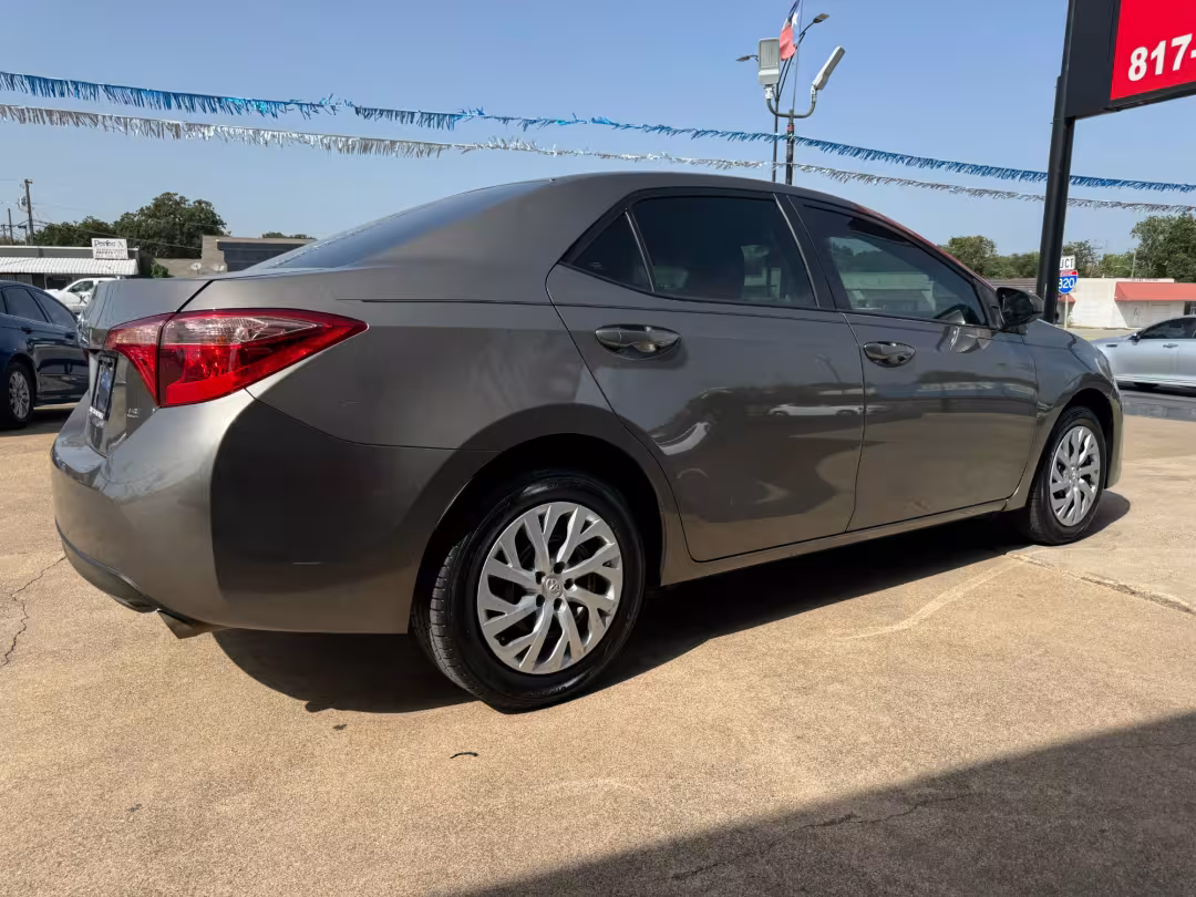 2019 Toyota Corolla - 5YFBURHE5KP943446 - Image #3