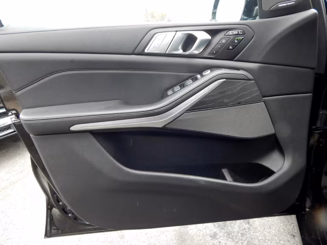 2020 BMW X7 - 5UXCW2C07L9A02493 - Image #14