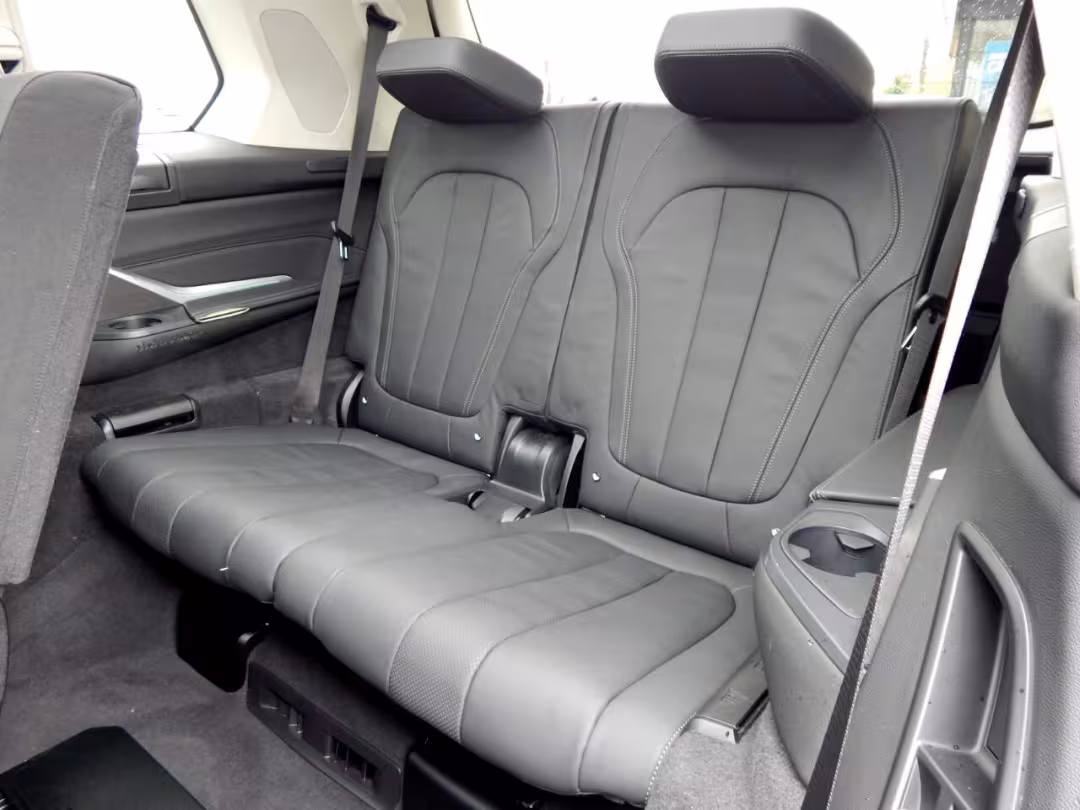2020 BMW X7 - 5UXCW2C07L9A02493 - Image #38