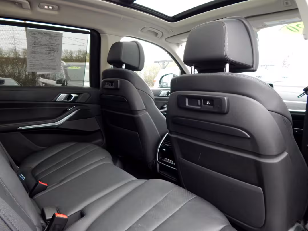 2020 BMW X7 - 5UXCW2C07L9A02493 - Image #40