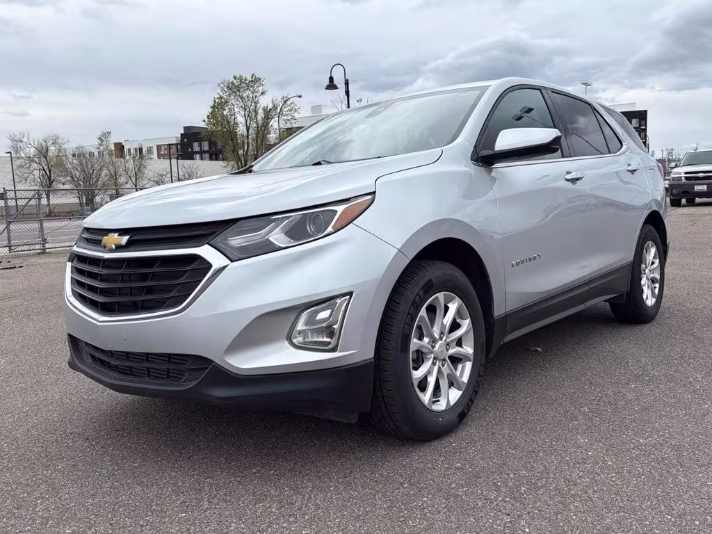2020 Chevrolet Equinox - 2GNAXUEV4L6236603 - Image #1
