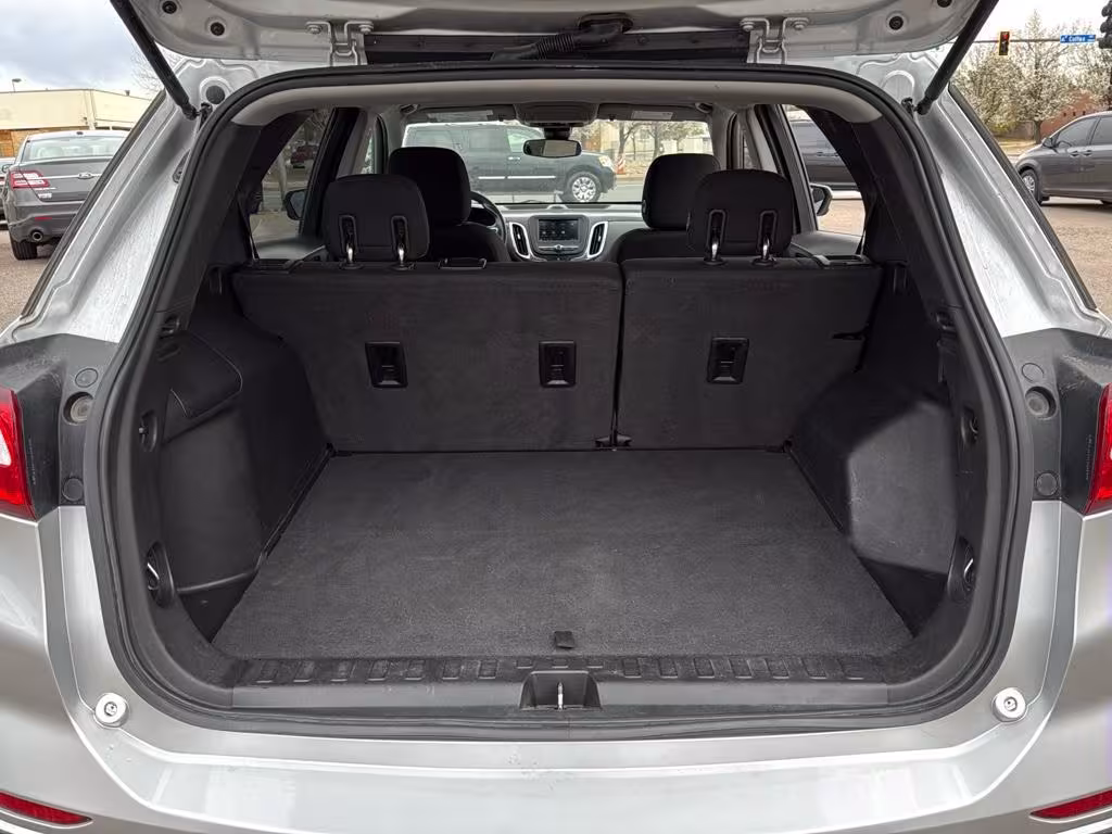2020 Chevrolet Equinox - 2GNAXUEV4L6236603 - Image #13