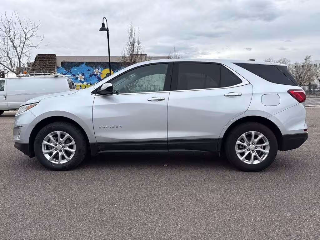 2020 Chevrolet Equinox - 2GNAXUEV4L6236603 - Image #8