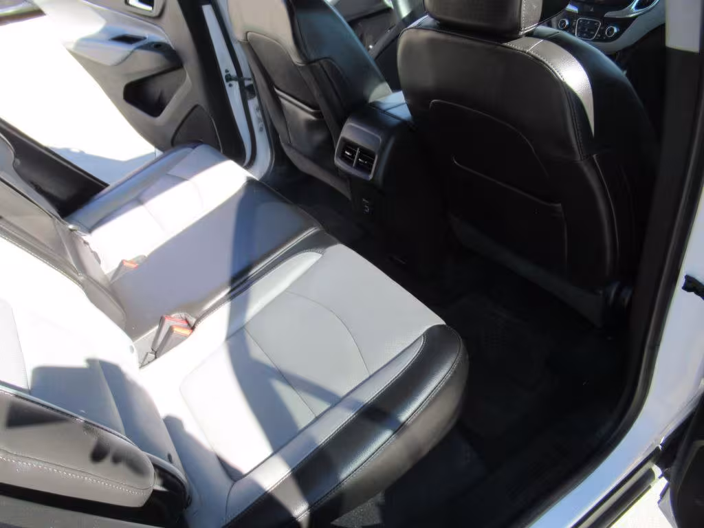 2020 Chevrolet Equinox - 2GNAXXEV5L6138875 - Image #14