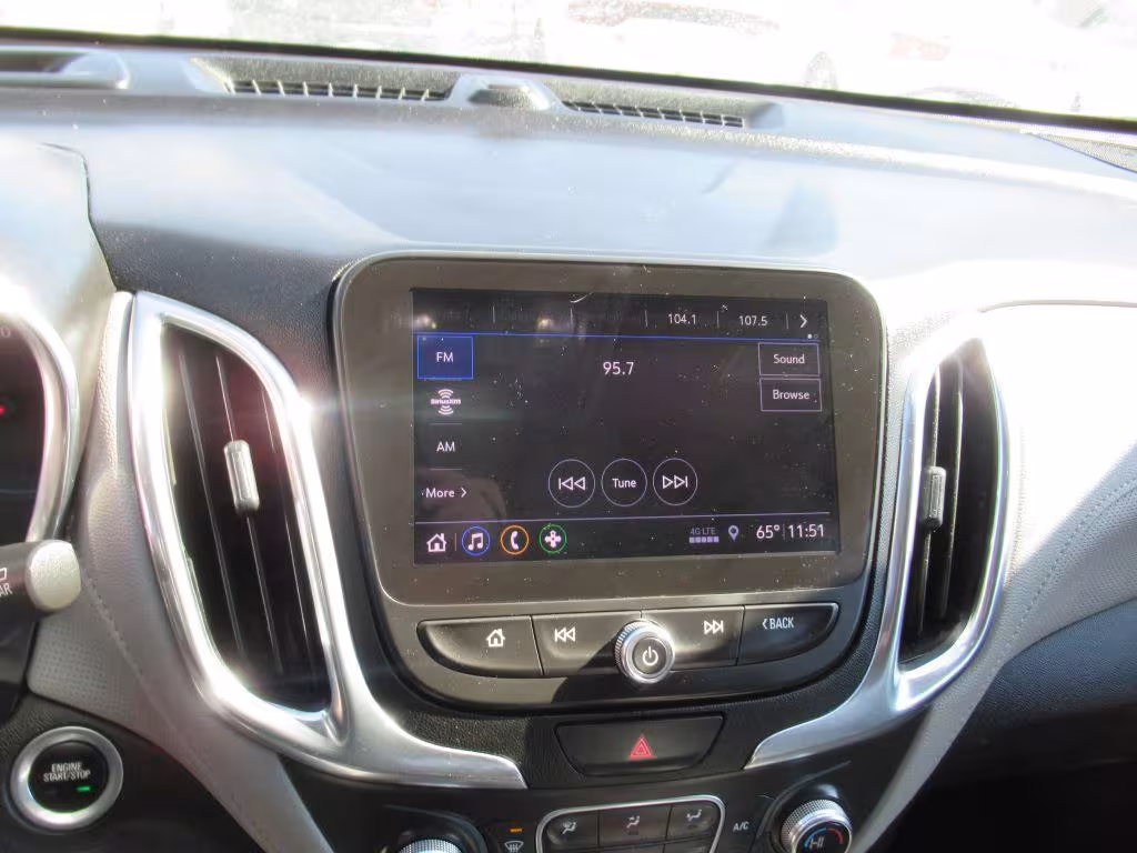 2020 Chevrolet Equinox - 2GNAXXEV5L6138875 - Image #21