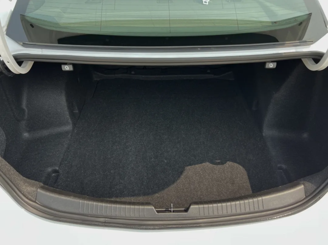 2020 Chevrolet Malibu - 1G1ZC5ST6LF000954 - Image #18