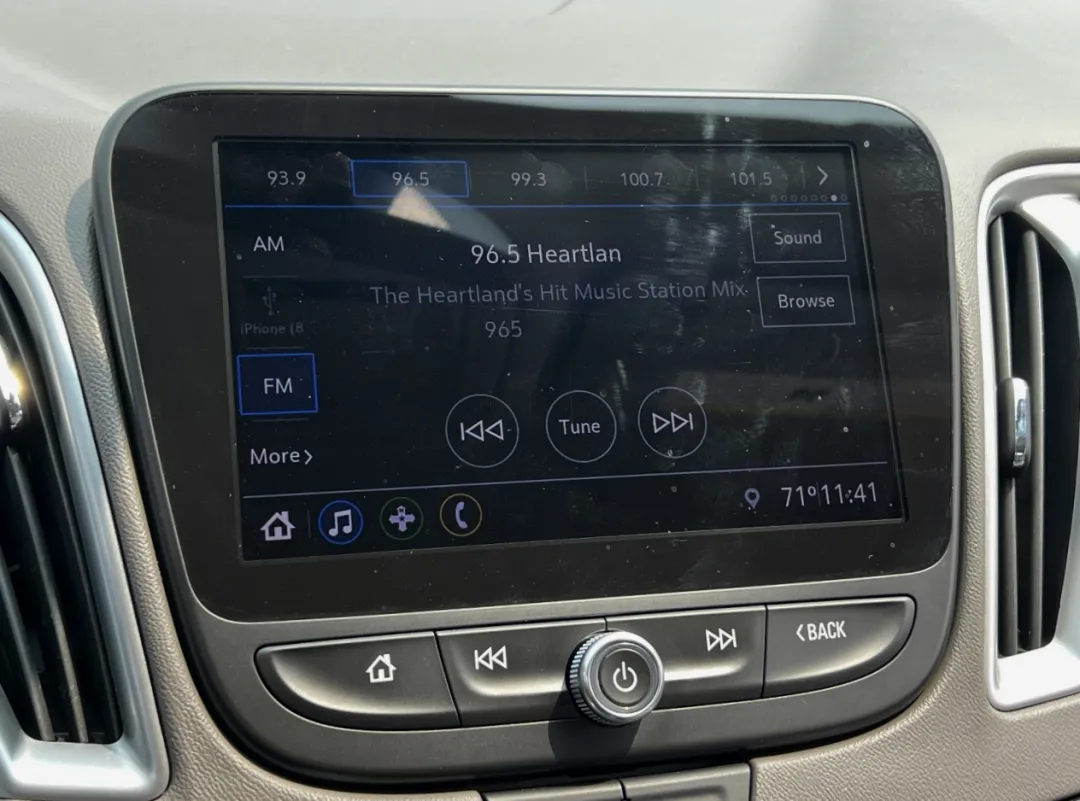 2020 Chevrolet Malibu - 1G1ZC5ST6LF000954 - Image #24
