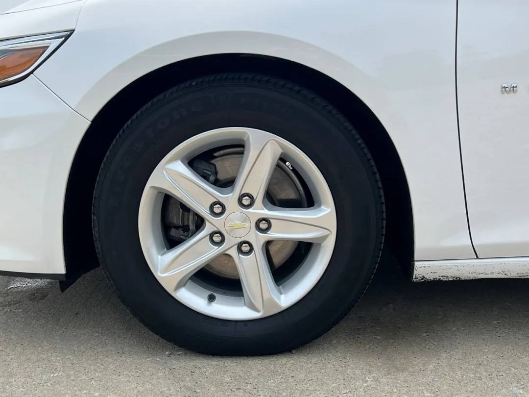 2020 Chevrolet Malibu - 1G1ZC5ST6LF000954 - Image #35
