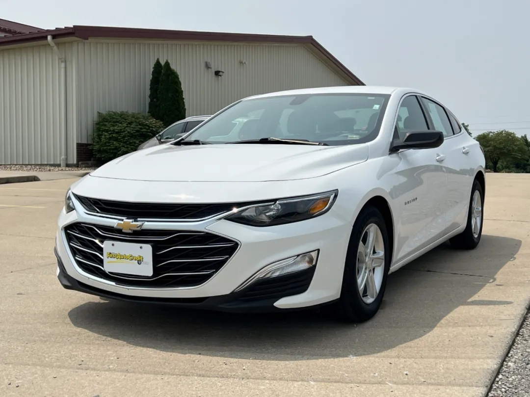 2020 Chevrolet Malibu - 1G1ZC5ST6LF000954 - Image #4