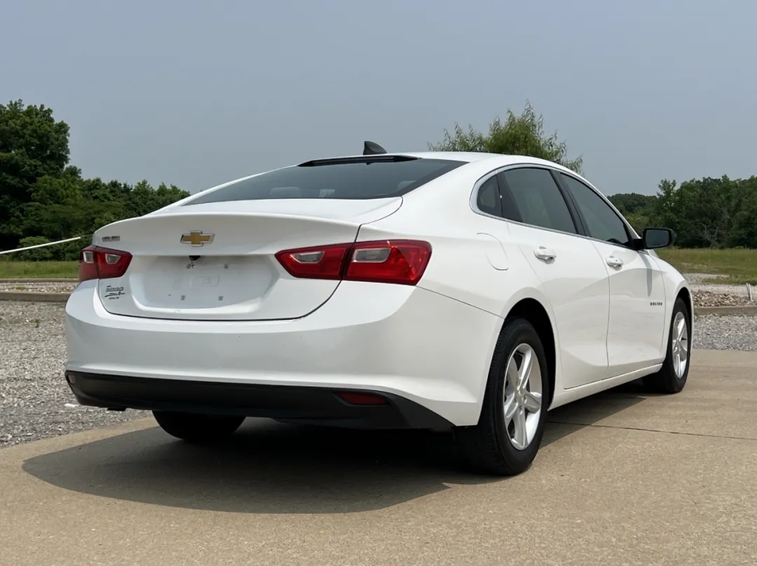 2020 Chevrolet Malibu - 1G1ZC5ST6LF000954 - Image #7