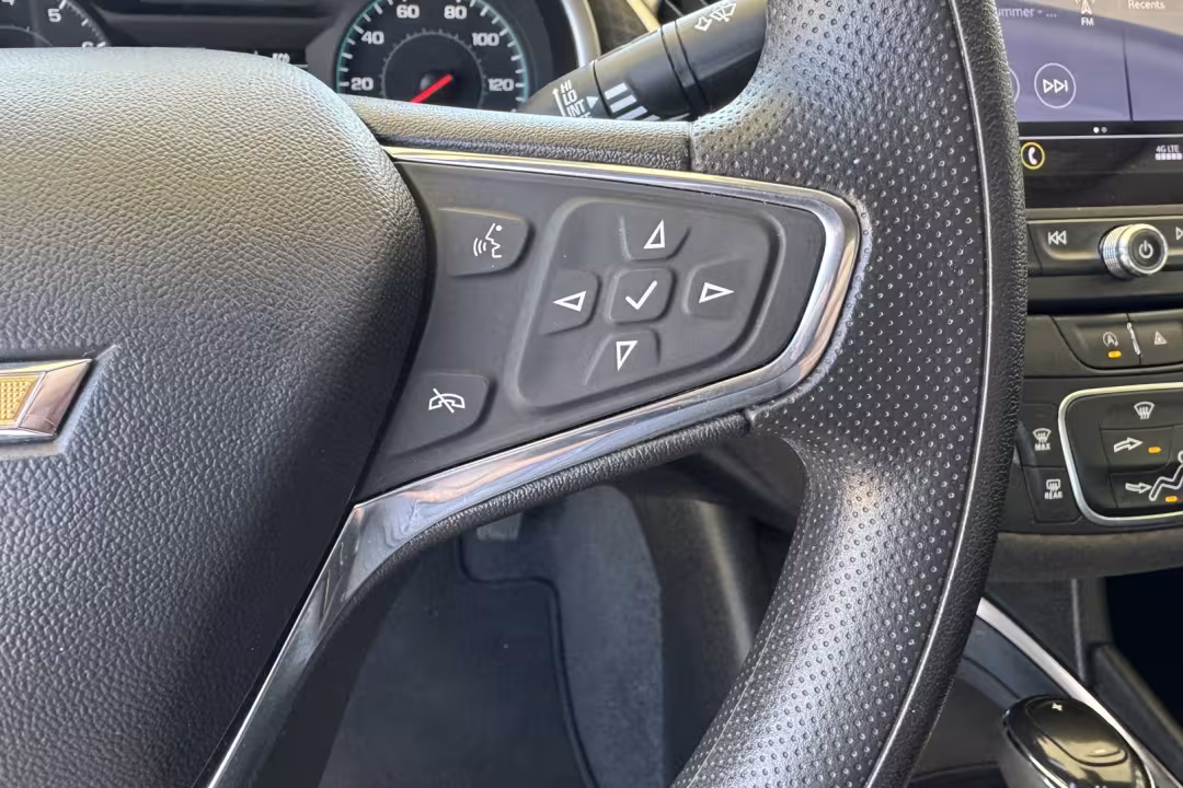 2020 Chevrolet Malibu - 1G1ZC5STXLF132485 - Image #10