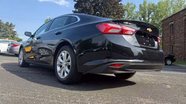 2020 Chevrolet Malibu - 1G1ZD5ST5LF087906 - Image #10