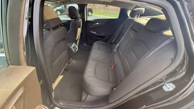 2020 Chevrolet Malibu - 1G1ZD5ST5LF087906 - Image #27