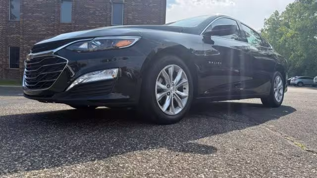 2020 Chevrolet Malibu - 1G1ZD5ST5LF087906 - Image #9