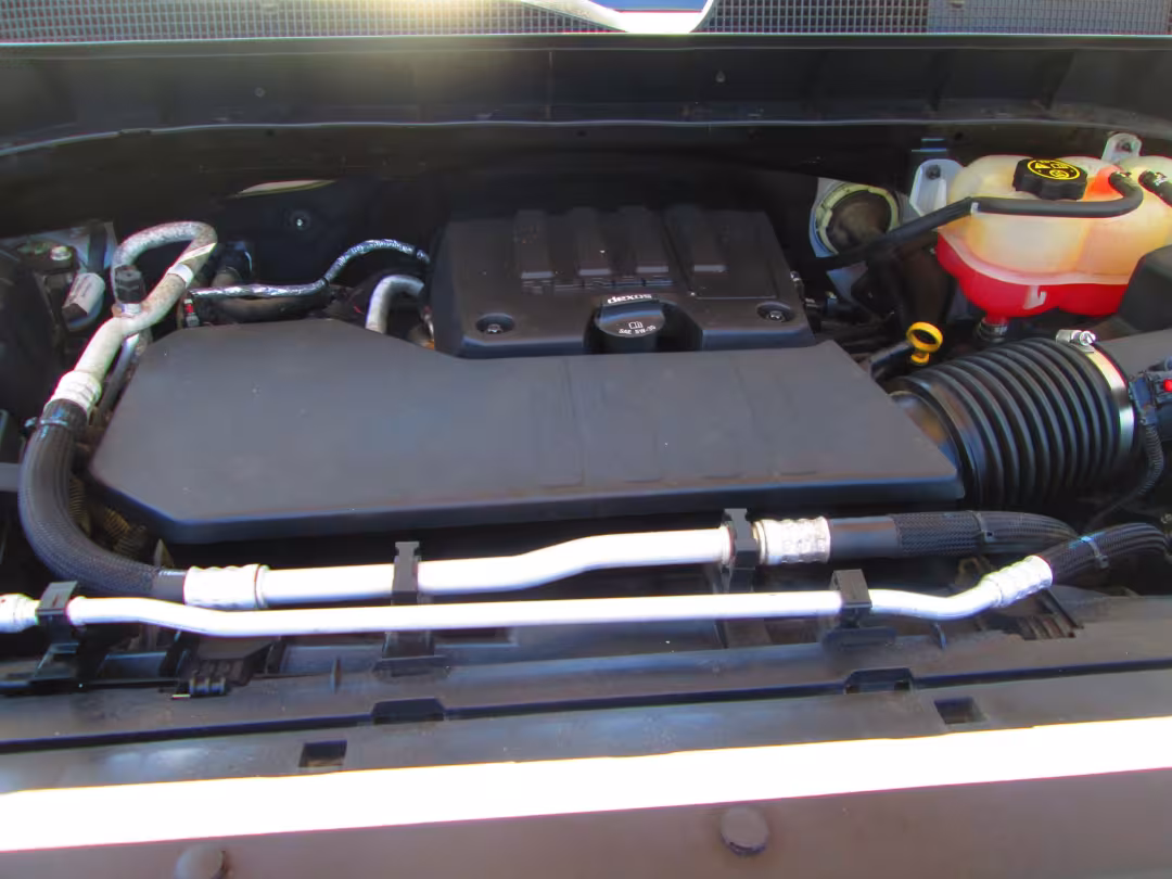 2020 Chevrolet Silverado 1500 - 3GCPWBEK1LG209041 - Image #11