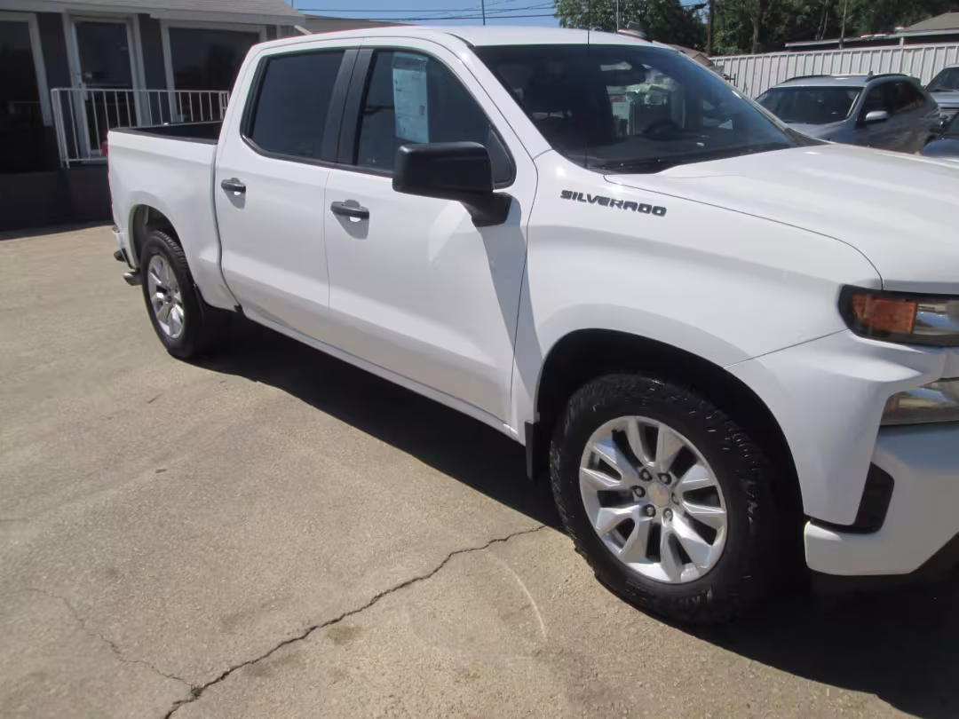 2020 Chevrolet Silverado 1500 - 3GCPWBEK1LG209041 - Image #6
