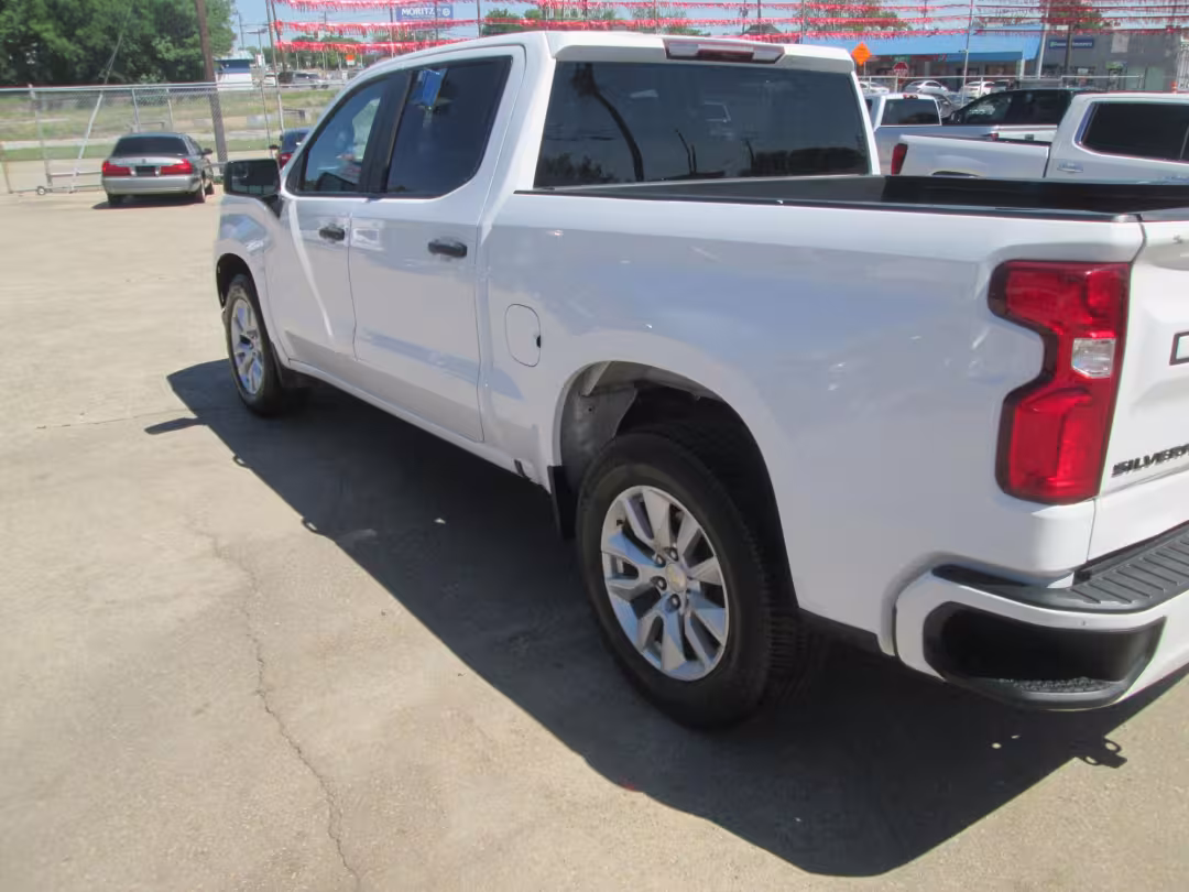 2020 Chevrolet Silverado 1500 - 3GCPWBEK1LG209041 - Image #7
