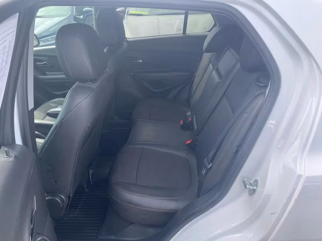 2020 Chevrolet Trax - KL7CJPSB4LB317027 - Image #4