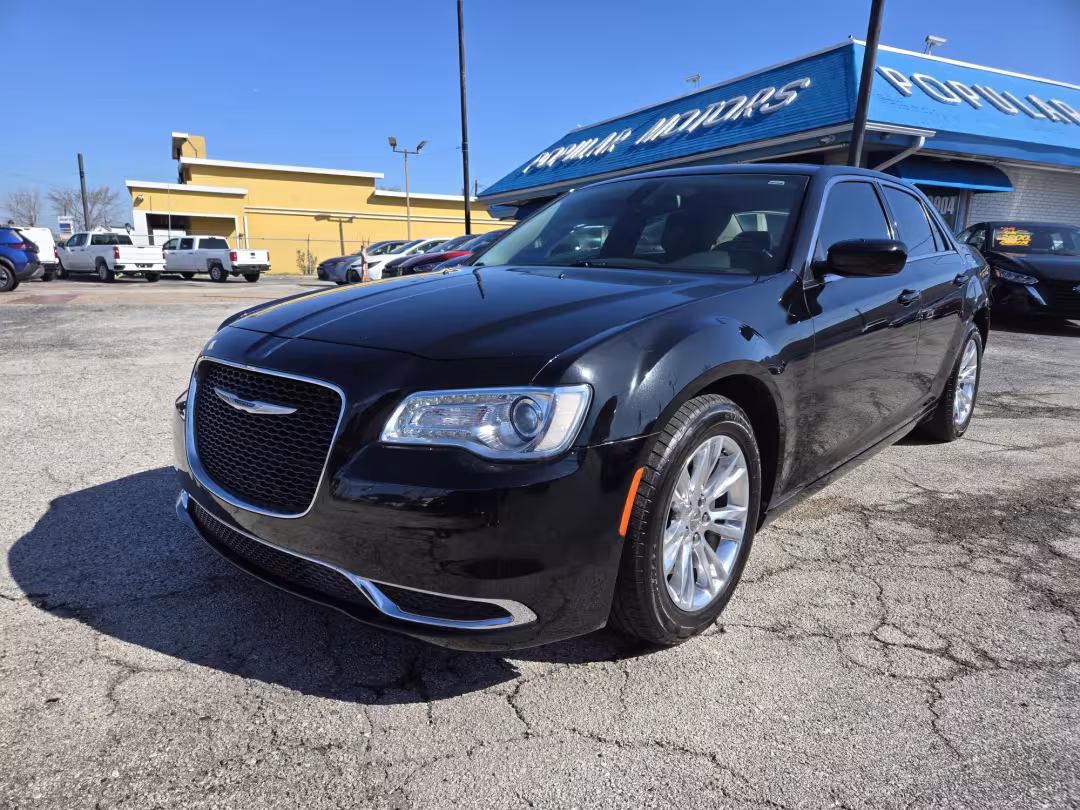 2020 Chrysler 300 - 2C3CCAAG2LH128444 - Image #1