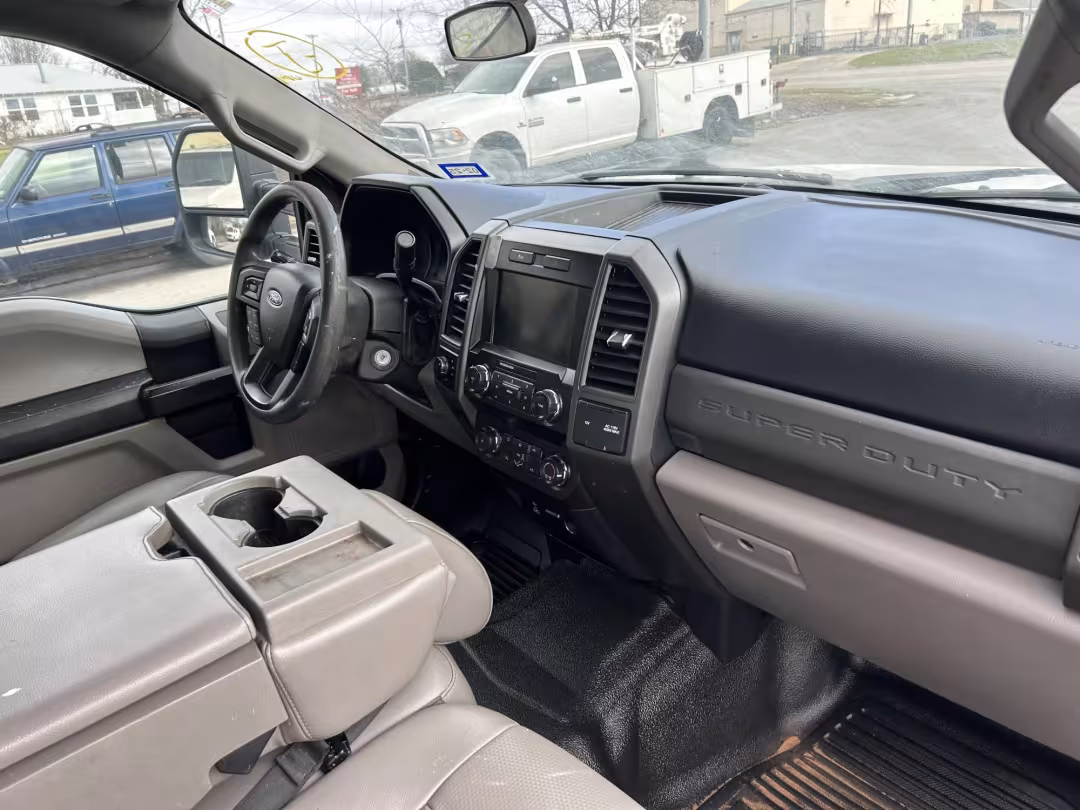 2020 Ford F-250 SD - 1FT7W2B64LEE46783 - Image #3
