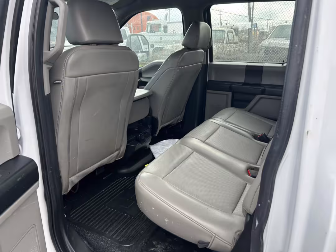 2020 Ford F-250 SD - 1FT7W2B64LEE46783 - Image #9