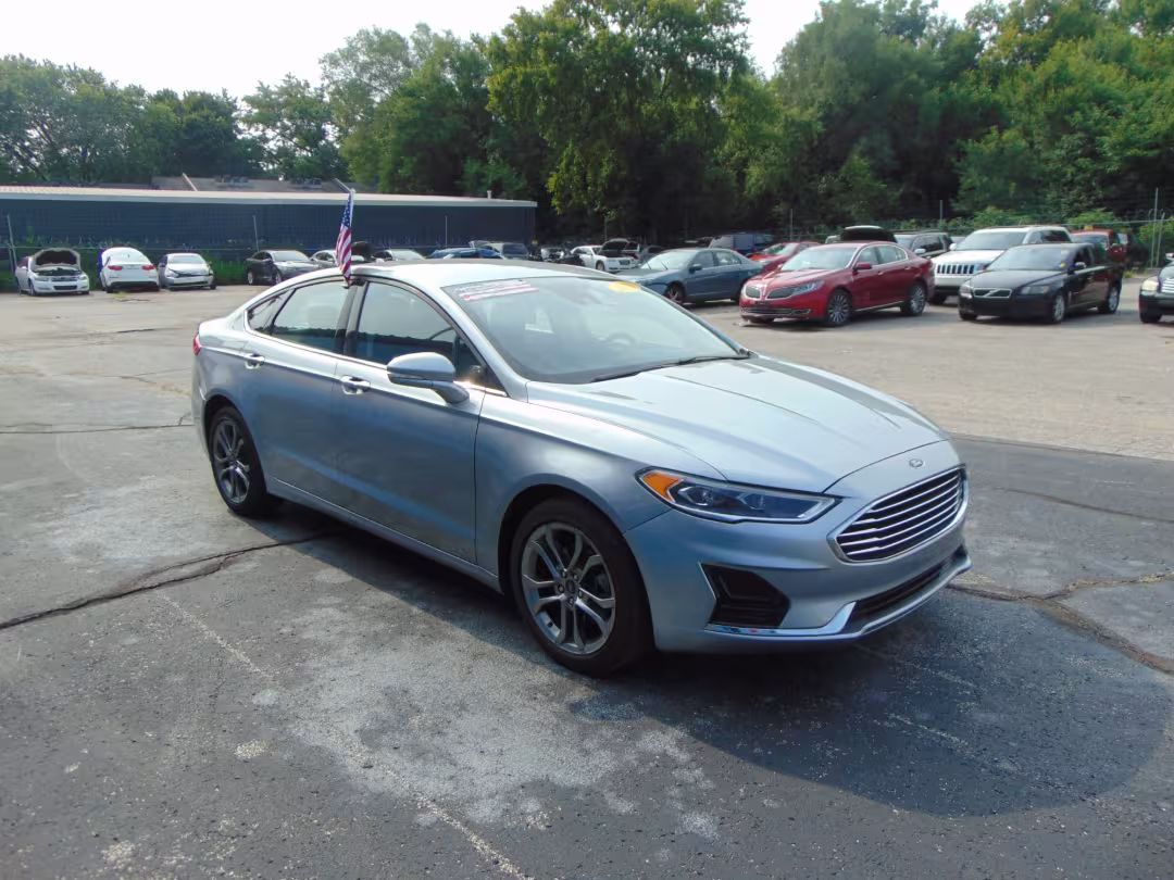 2020 Ford Fusion - 3FA6P0CD4LR130846 - Image #2