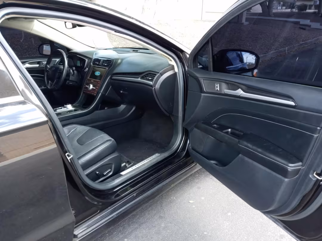 2020 Ford Fusion - 3FA6P0D96LR191805 - Image #13